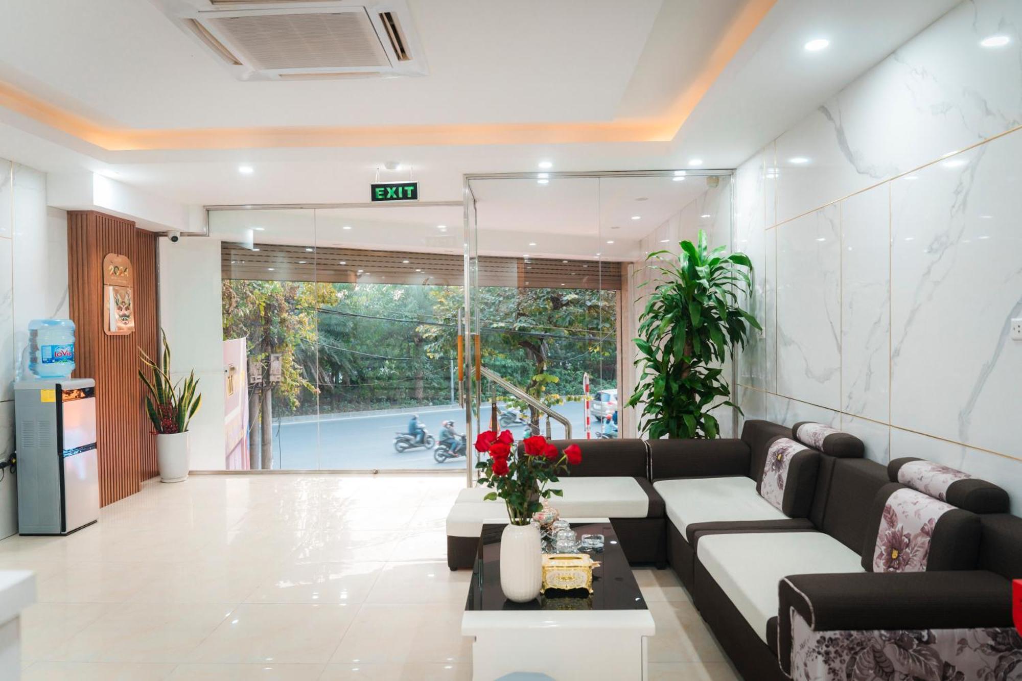 Victoria Hotel Me Tri Hanoi Bagian luar foto