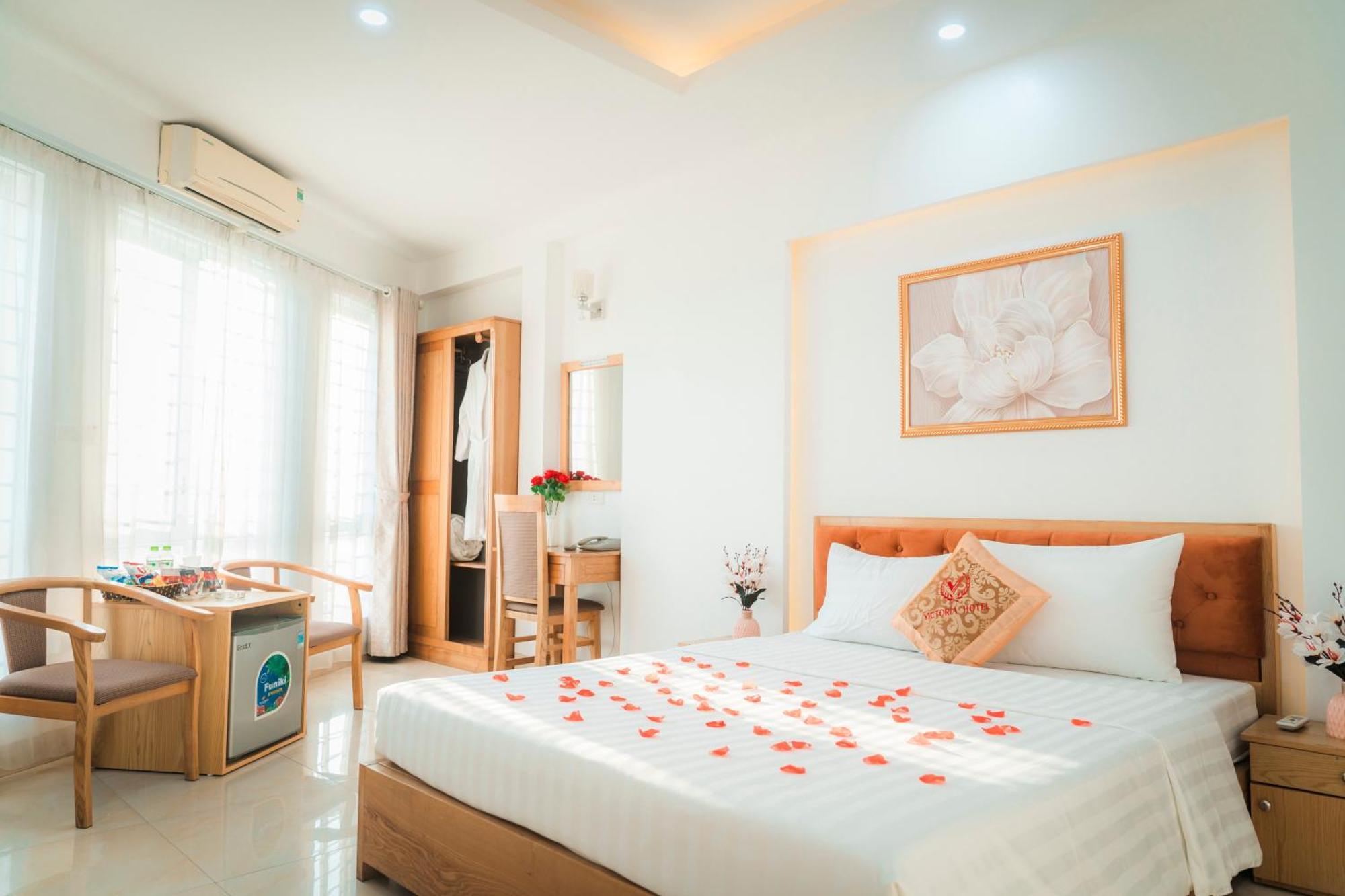 Victoria Hotel Me Tri Hanoi Bagian luar foto