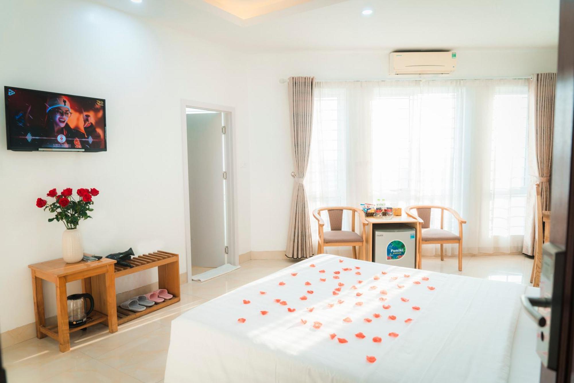 Victoria Hotel Me Tri Hanoi Bagian luar foto