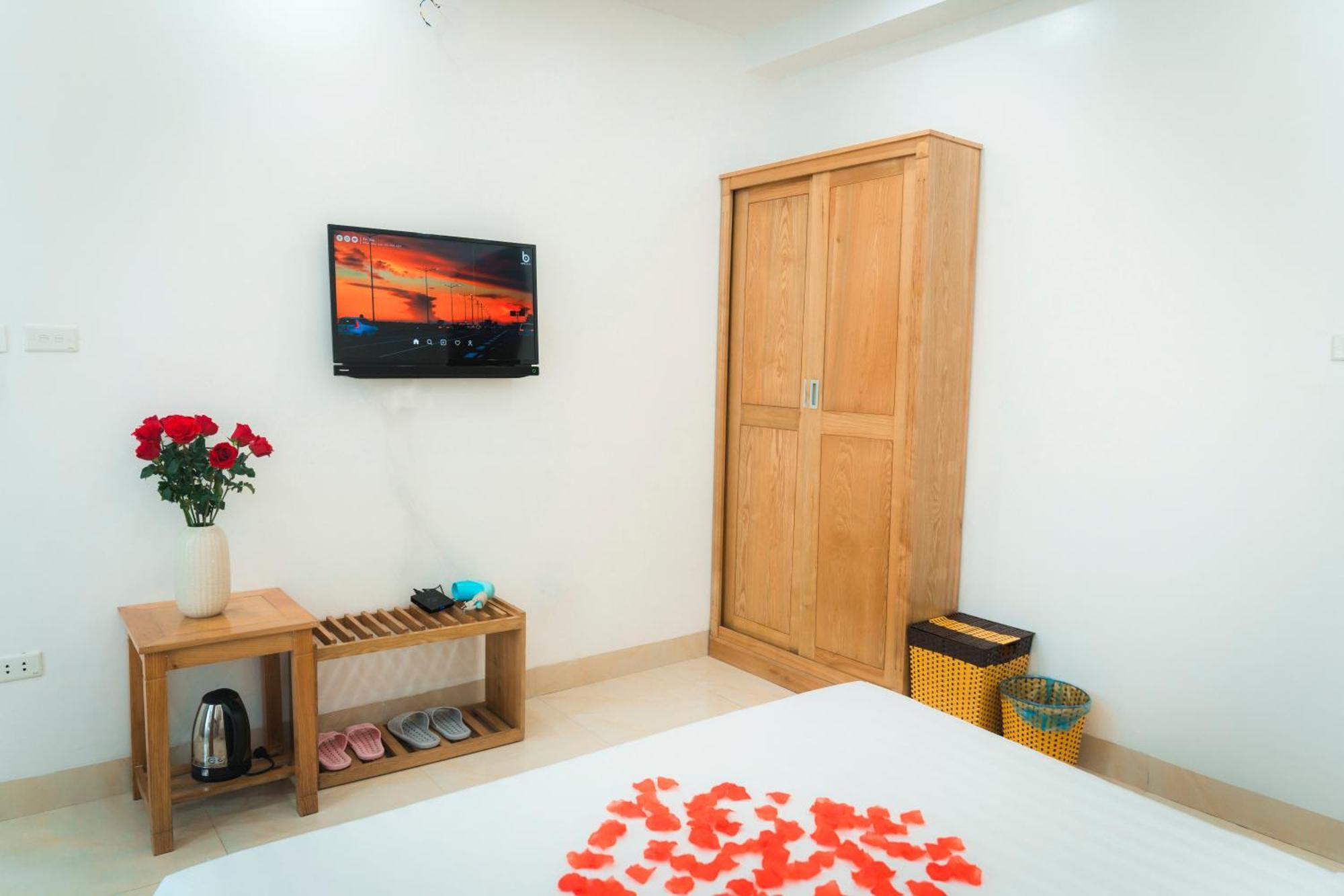 Victoria Hotel Me Tri Hanoi Bagian luar foto