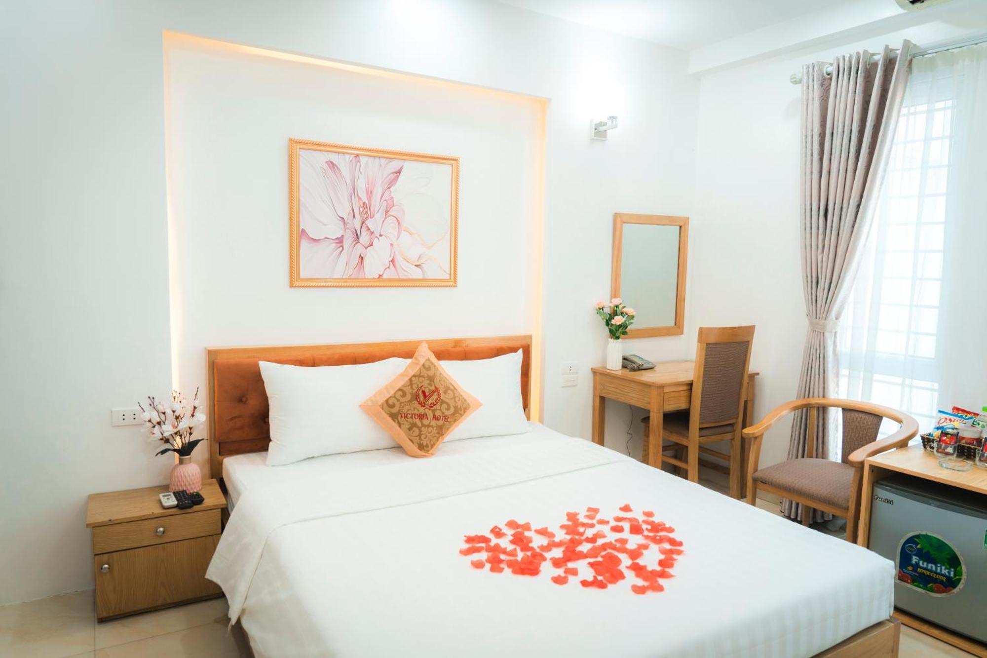 Victoria Hotel Me Tri Hanoi Bagian luar foto