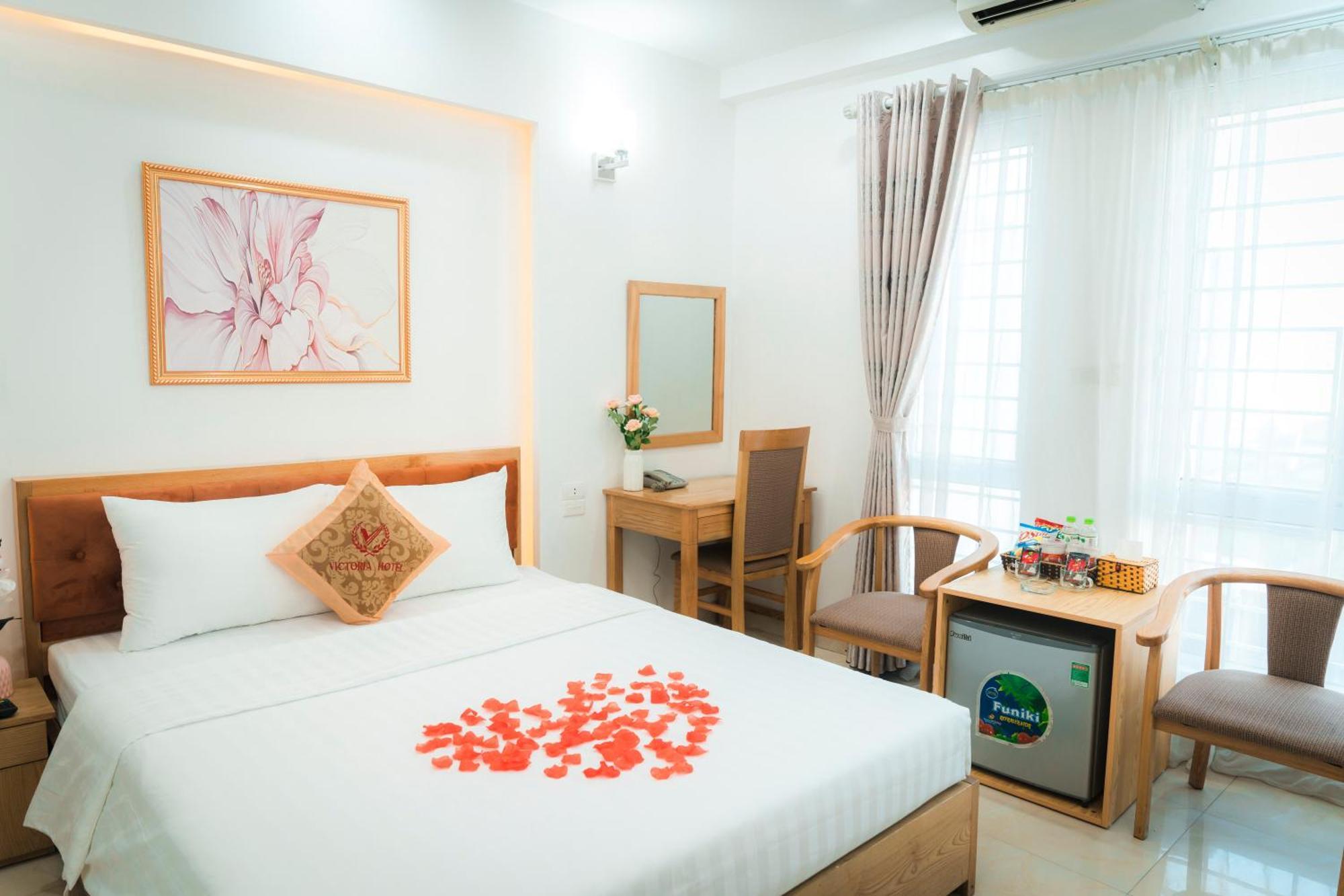 Victoria Hotel Me Tri Hanoi Bagian luar foto
